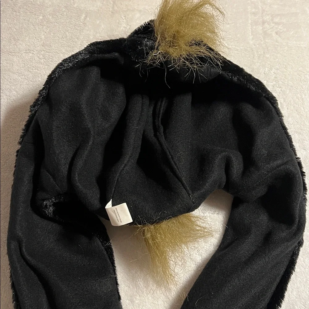 Black and Gold Fleur-de-Lis Women's Head Cover Scarf and Glove Set. NWOT
